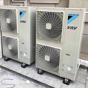中央空调外机减震垫防震垫落地架降噪橡胶法国大脚隔音防水底座