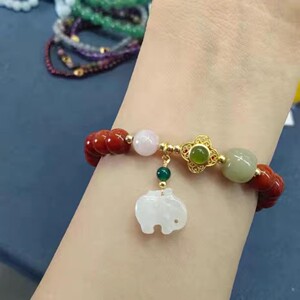 四合玛瑙吉宏财象饰品红色宝懿白贝母四叶草财象手绳吉象财葫手链