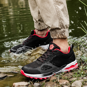 云驰防水鞋情侣款男女户外防雨透气舒适运动鞋防滑飞织跑步旅游鞋