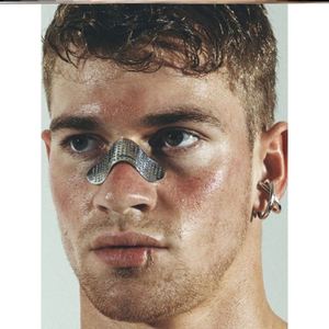 王嘉尔金属创可贴时尚创可贴装饰潮流饰品鼻夹凹鼻贴鼻梁创可贴