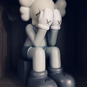 gi港t kaws 海mf城 公仔 件摆pvc 新款手办玩偶玩具 潮流 潮品
