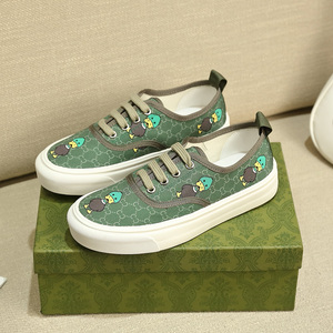 欧洲站春秋季新款欧货平底休闲卡通小鸭子帆布鞋系带板鞋单鞋女鞋