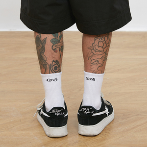 CoosRetro基础款logo潮牌中筒袜子嘻哈休闲滑板袜男女纯色运动袜