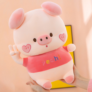 开心猪玩偶