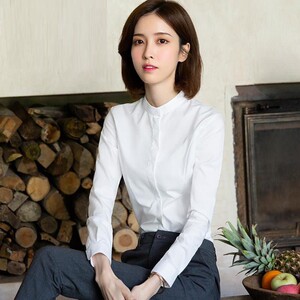 女生短袖衬衫无领