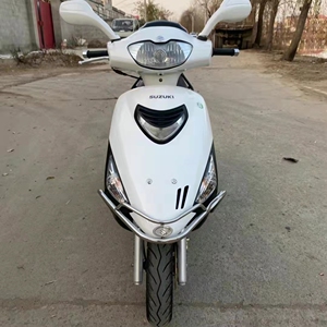 二手铃木海王星125cc福星燃油助力车踏板摩托车男女装代步整车