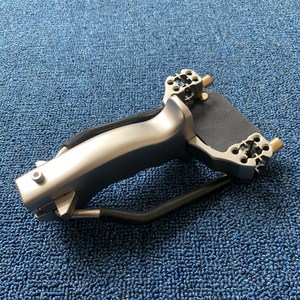 卡球弹弓腕托盘弓重弓钛合金tc21八g股卡球射鱼弹弓射箭台鬼斧神