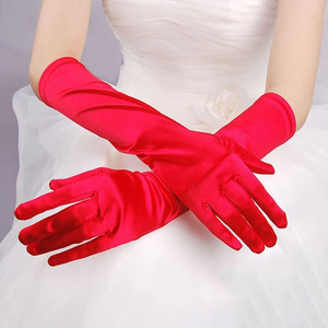 结婚女人戴红色手套图片