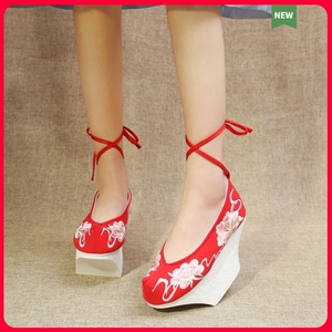 62喂熊母婴旗舰店天猫原创 复古明制登云履唐风古装汉服鞋 古风女鞋