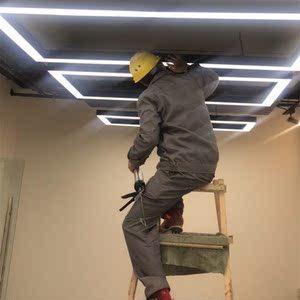 办公室长条方形吊灯台球室健身房超市线条灯吊装定制铝型材条形灯