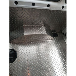 适用大通v80改装配件上汽大通不锈钢地板汽车铝内饰车厢铝板钢板