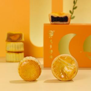 柳州饭店月饼广西柳州特产银柳月饼白莲蓉蛋黄乳酪桑果中秋节月饼