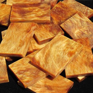 处堆商贸城淘宝莲蓬手把件东北松明子琥珀g木手串