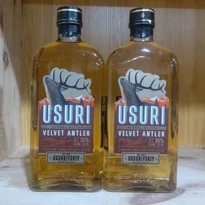 俄罗斯usurⅠ巴里赞姆虎牌强酊酒拍一发二(500毫升)