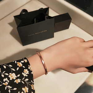 丹尼尔惠灵顿dw男女情侣手镯玫瑰金开口简约饰品手环情人节礼物