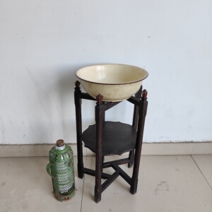 00同款货源tb0985957366淘宝老式洗脸盆架子老物件80年代农村怀旧