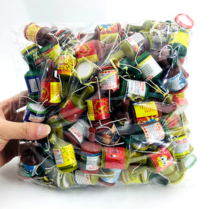 小金鱼小蝌蚪扔炮儿童摔砂炮儿时回忆过年小孩往地上摔落地响拉炮