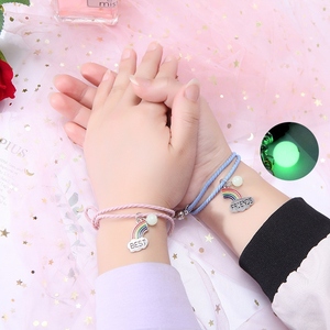 手链女生闺蜜版两人一对磁吸网红可爱二人款学生便宜夜光手环相吸
