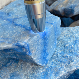 天然蓝东陵玉石裸石摆件宝石独龙玉原石毛料蓝玉手镯珠宝吊坠手链