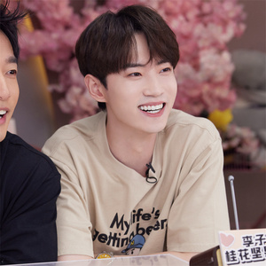 sasajo淘宝乐华七子范丞丞黄明昊毕雯珺 朱正廷黄新淳李权哲丁泽仁