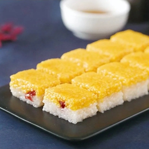 内蒙古西北大黄米凉糕即食糯米糕江米凉糕团子桂花酱巴盟特色小吃