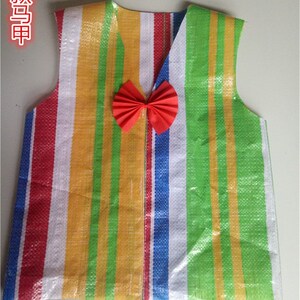 儿童环保服装废旧材料编织袋衣服幼儿园走秀服装t亲子塑料袋制作