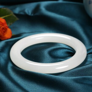 和田玉青海料羊脂白玉园条手镯 昆仑白玉女款玉石玉镯美人镯56mm