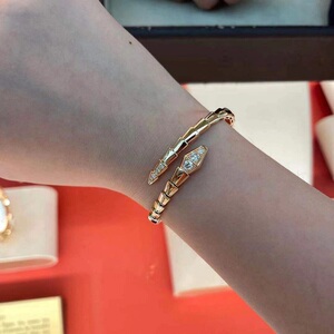 代购bvlgari/宝格丽 serpenti viper 手镯灵蛇系列首尾镶钻手环