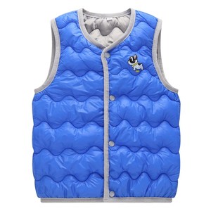 儿童棉马甲里面穿