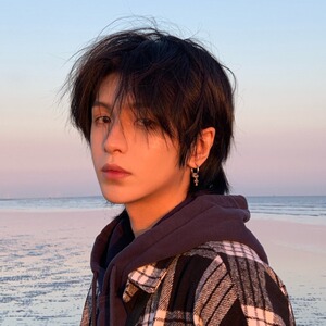 狼尾假发男网红同款鲻鱼头日系男女通用舞台表演道具自拍减龄发套