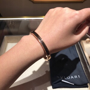 代购bvlgari/宝格丽  b.zero1系列18k玫瑰金镶嵌哑光黑色陶瓷手镯