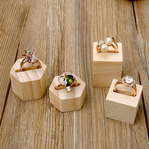 创意原木对戒展示架情侣戒指座戒指托架首饰收纳架银饰品展示架