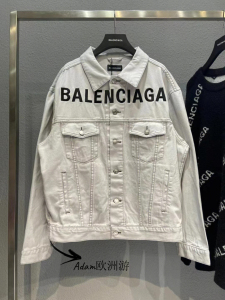 balenciaga/巴黎世家 新款胸前字母logo休闲款牛仔衣夹克男外套女