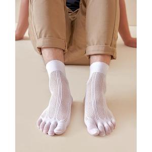 夏季超薄大网眼男士丝袜五指袜中筒天鹅绒镂空条纹不勒脚袜子休闲