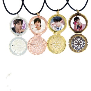 黄寅烨黄仁烨周边项链车银优女神降临同款吊q坠定制海报闺蜜礼物