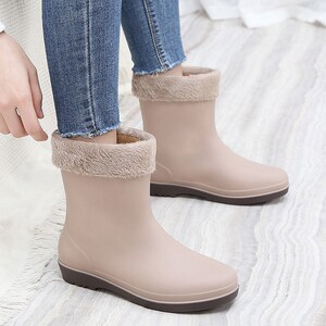 雨靴女加绒一体保暖棉防水鞋雨鞋冬时尚短筒套鞋厨房工作胶鞋鞋