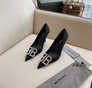 balenciaga/巴黎世家尖头法式字母水钻缎面高跟鞋女鞋木清清代购