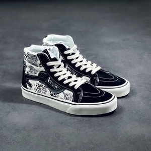 万斯官网旗舰店海外限定sk8-hi 新款黑白高帮印花涂鸦男女帆布鞋