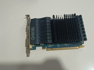 影驰gt610显卡 ,2gd3,包点亮,包邮,,正常使用,无