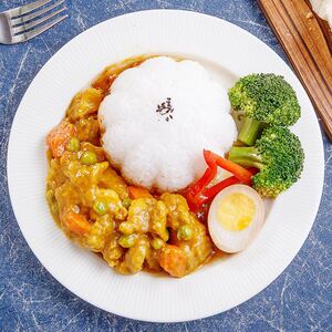 咖喱牛肉料理包盖饭