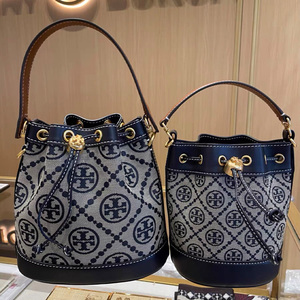 水桶包女士2021秋冬新款轻奢tb字母印花帆布单肩斜挎包抽绳手提包