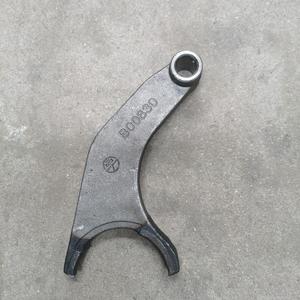 拖拉机配件福田雷沃沭河耕王554/604/704变速箱高低档拨叉原装