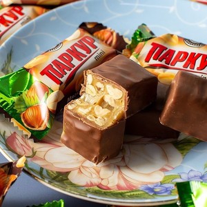 俄罗斯进口士力架涅夫斯基跑酷花生榛仁巧克力糖果喜糖紫皮糖零食