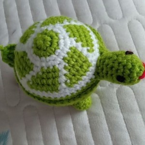 手工编织成品小乌龟玩偶毛线材料包diy手工编织制作钩针小公仔玩