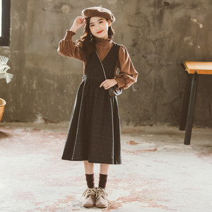 女童秋冬季套装2022新款大童格子连衣裙韩版洋气加绒两件套背带裙