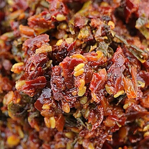 林州红旗渠特产花椒芽菜河南太行山油浸辣椒酱馒头馍拌面下饭酱菜