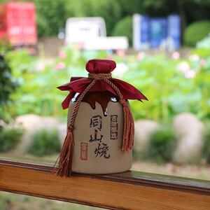a浙江诸暨同山烧2013基酒52度瓶装手工纯粮高粱酒原浆白酒送礼泡