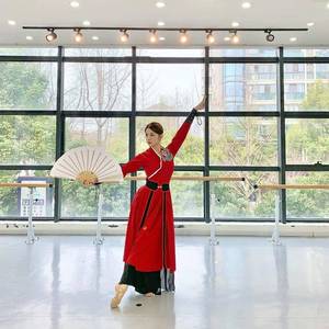 龙吟舞蹈男女表演古典舞风国潮古典霍元甲演出服扇子舞亲子装中国