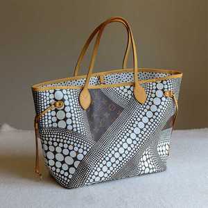 二手lv草间弥生合作款白色波点植鞣革neverfull中号