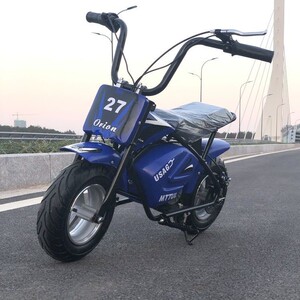 奇士驹电动车迷你辅助轮两轮摩托车儿童3-12岁广场童车蓝牙小哈雷